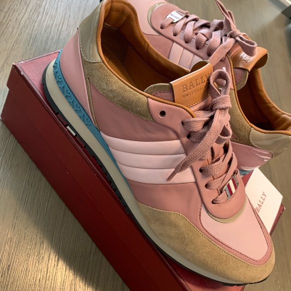 Woman’s LIKE NEW! Bally Sneakers - Picture 1 of 4